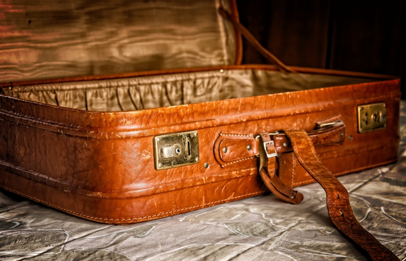 maroquinerie-BARJOLS-min_luggage-3297015